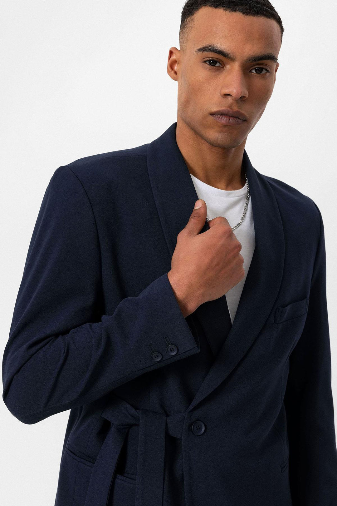 Blazer doppiopetto da uomo con dettagli tascabili in lino 100% lino blu navy - Wessi