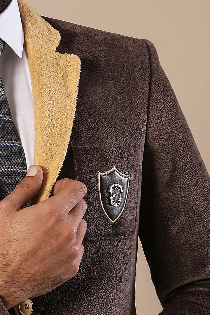 Пушистый светло-бежевый блейзер | Весс