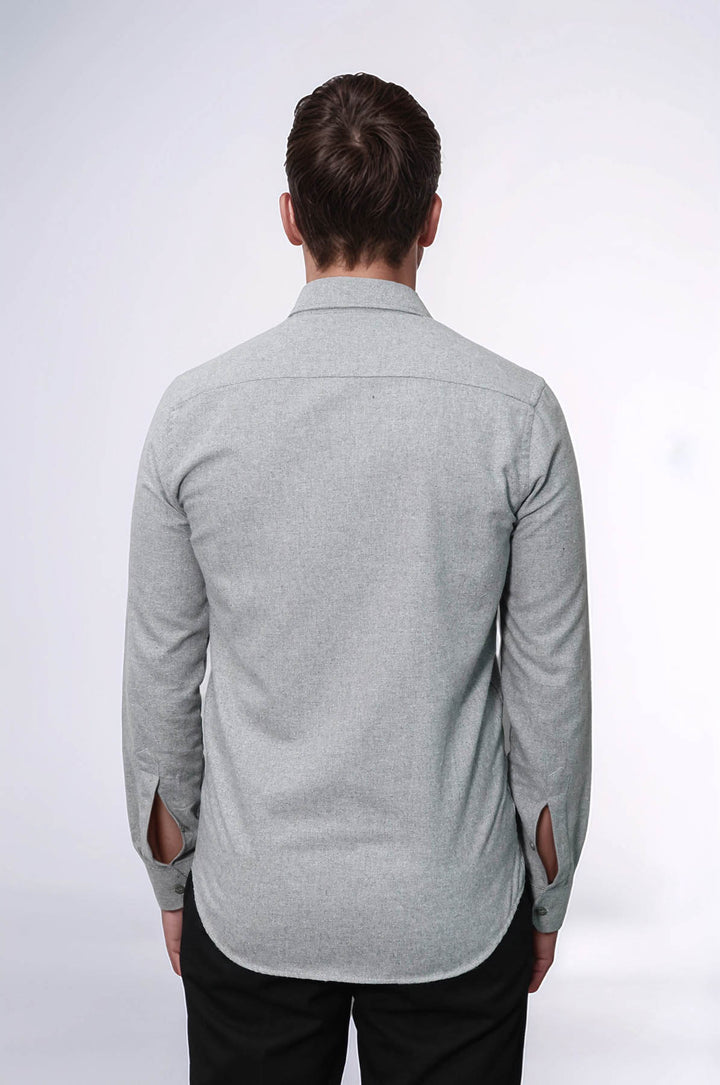 قميص حطاب رجالي ذو قصة ضيقة باللون الرمادي الفاتح - ويسي