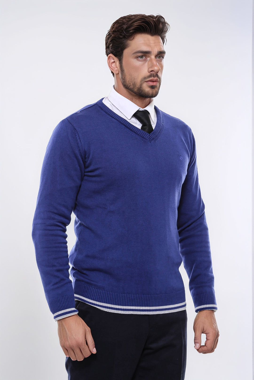 Maglione slim fit con scollo a V blu scuro - Wessi