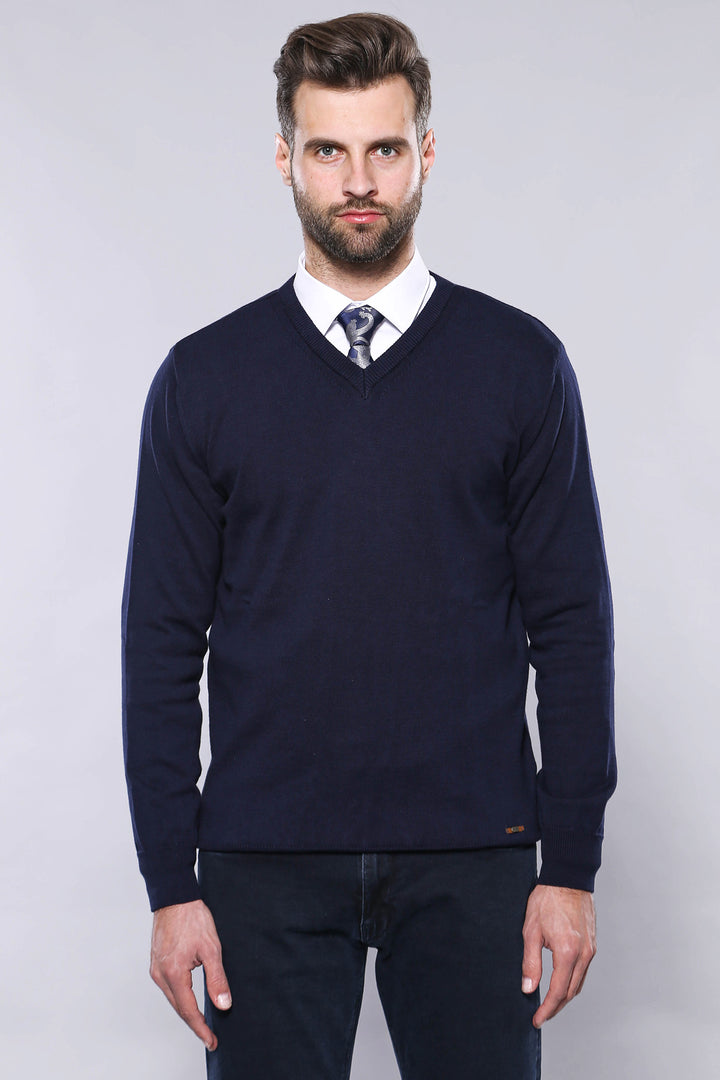 Tricot bleu foncé à col en V | Wess