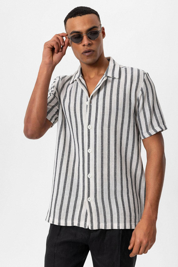 Men's Black Camp Collar Knit Short-Sleeve Shirt - Wessi