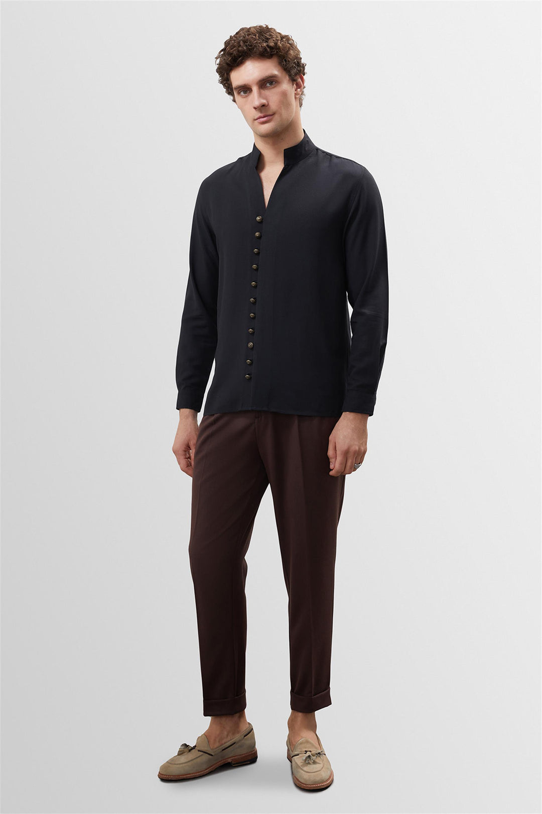 Chemise noire à col montant et boutons détaillés pour hommes - Wessi