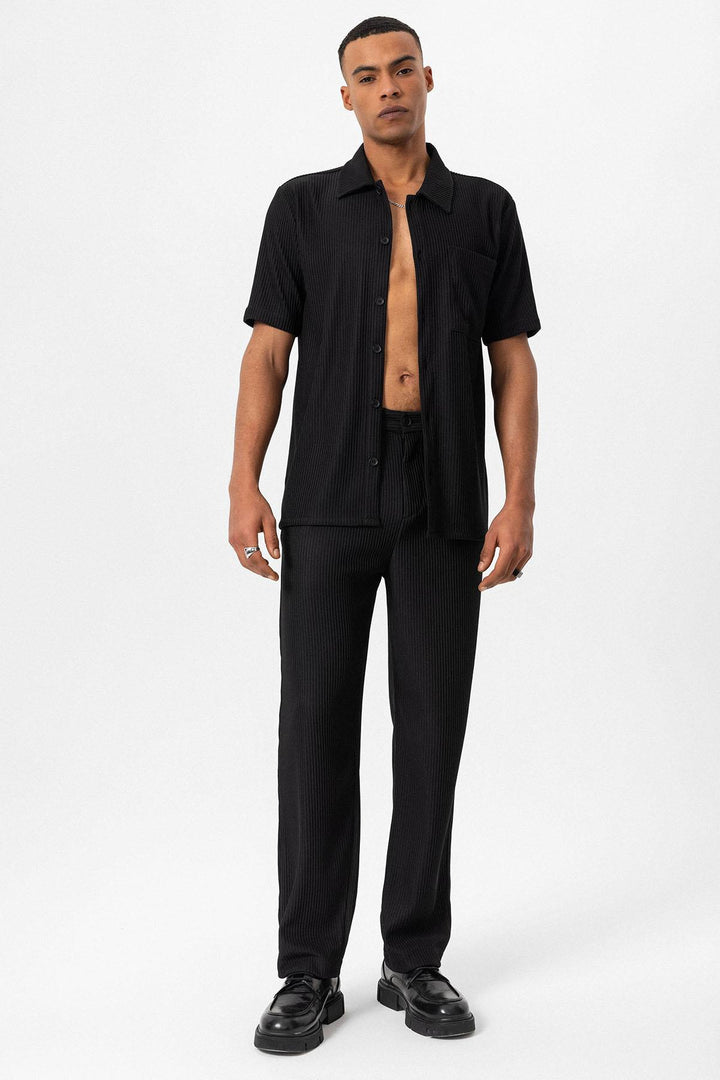 Men's Black Short-Sleeve Ribbed Shirt - Wessi