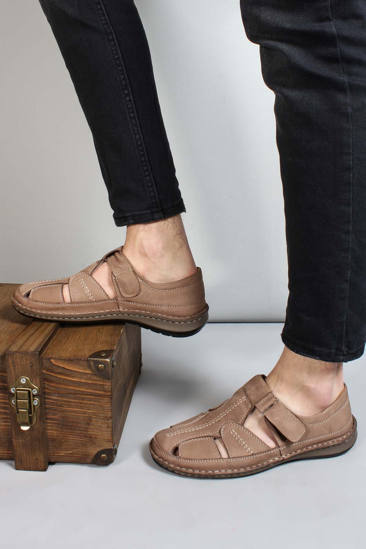 Scarpe sandalo in pelle beige da uomo - Wessi