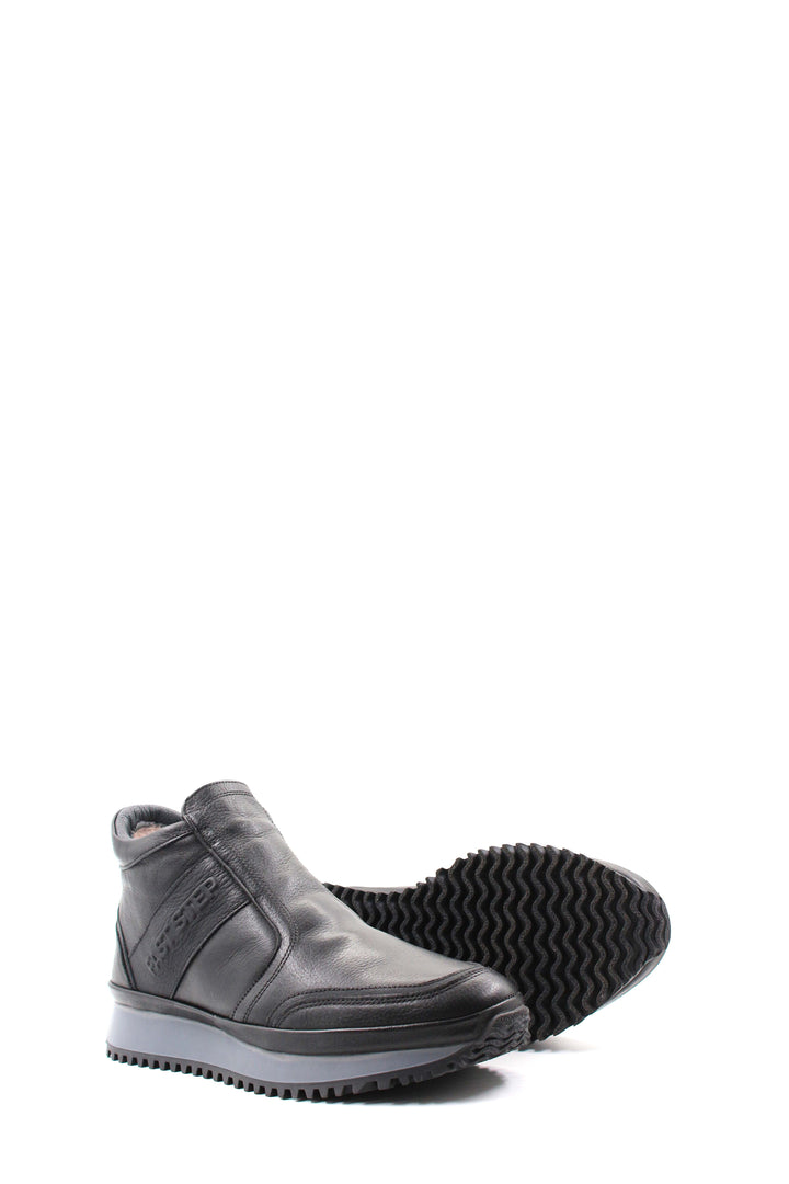 Stivaletti slip-on in pelle nera Wessi