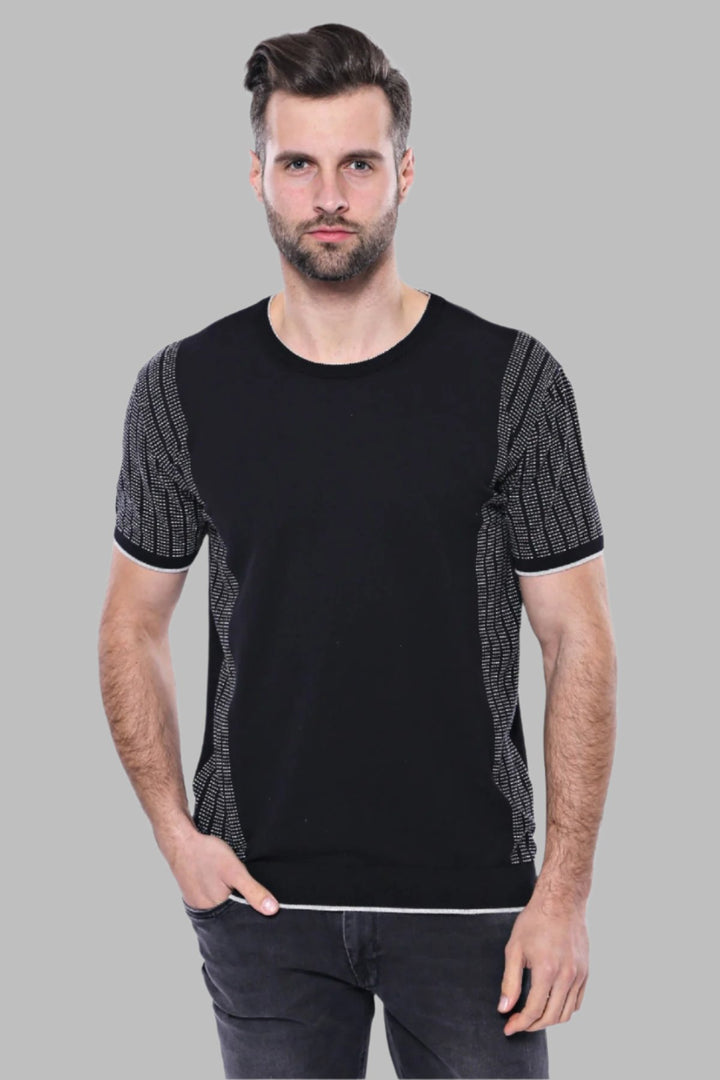 Camiseta De Punto Negra Estampada Con Cuello Circular - Wessi
