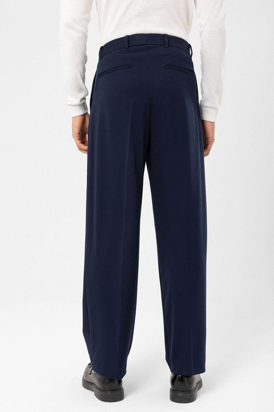 Men's Dark Navy Blue High-Waisted Relaxed Fit Pleated  Pants - Wessi