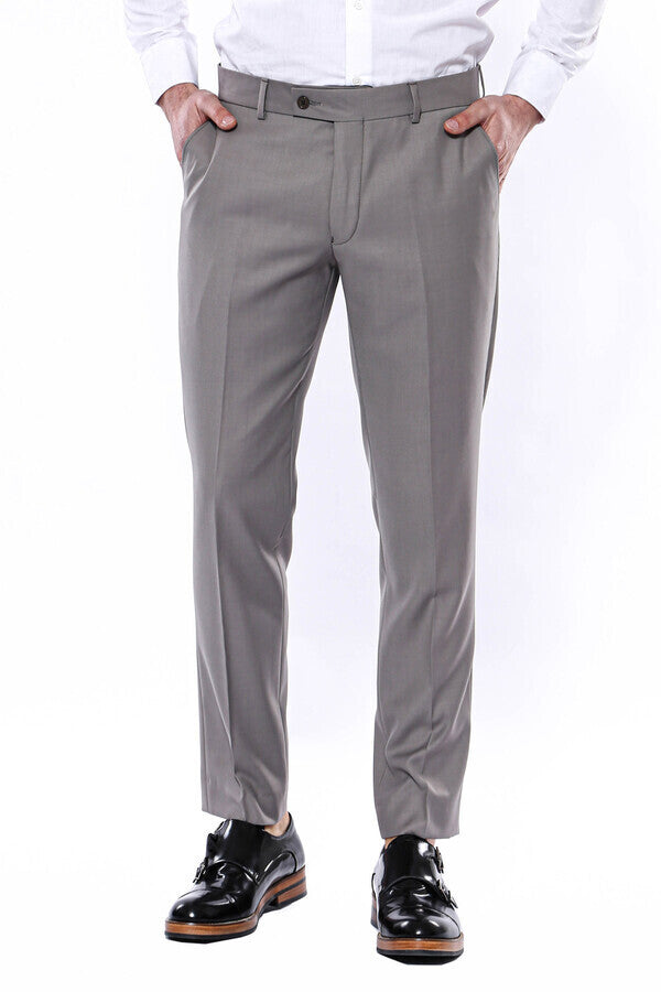 Pantalones de hombre lisos en color beige - Wessi