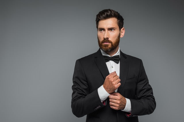 Tuxedo or Suit: Which Should You Wear?