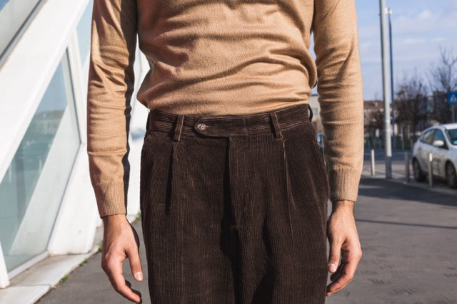High-Waist Pants for a Retro Look