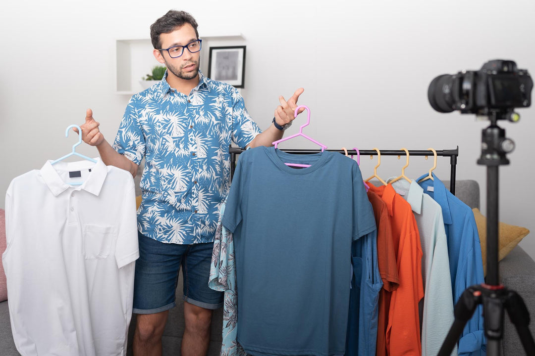 Comment porter un t-shirt trop grand ?
