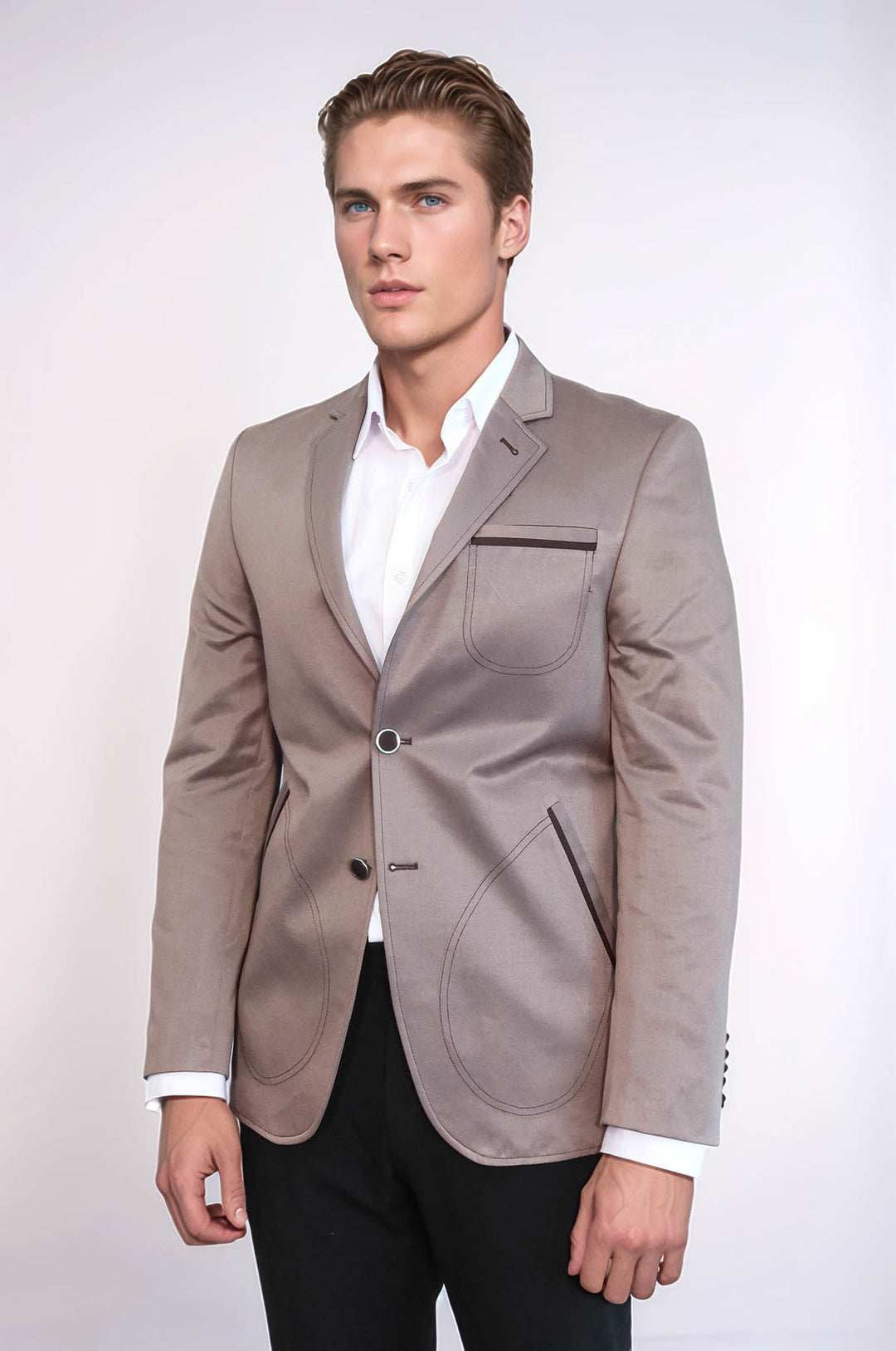 Blazer beige con tasche applicate | Wess