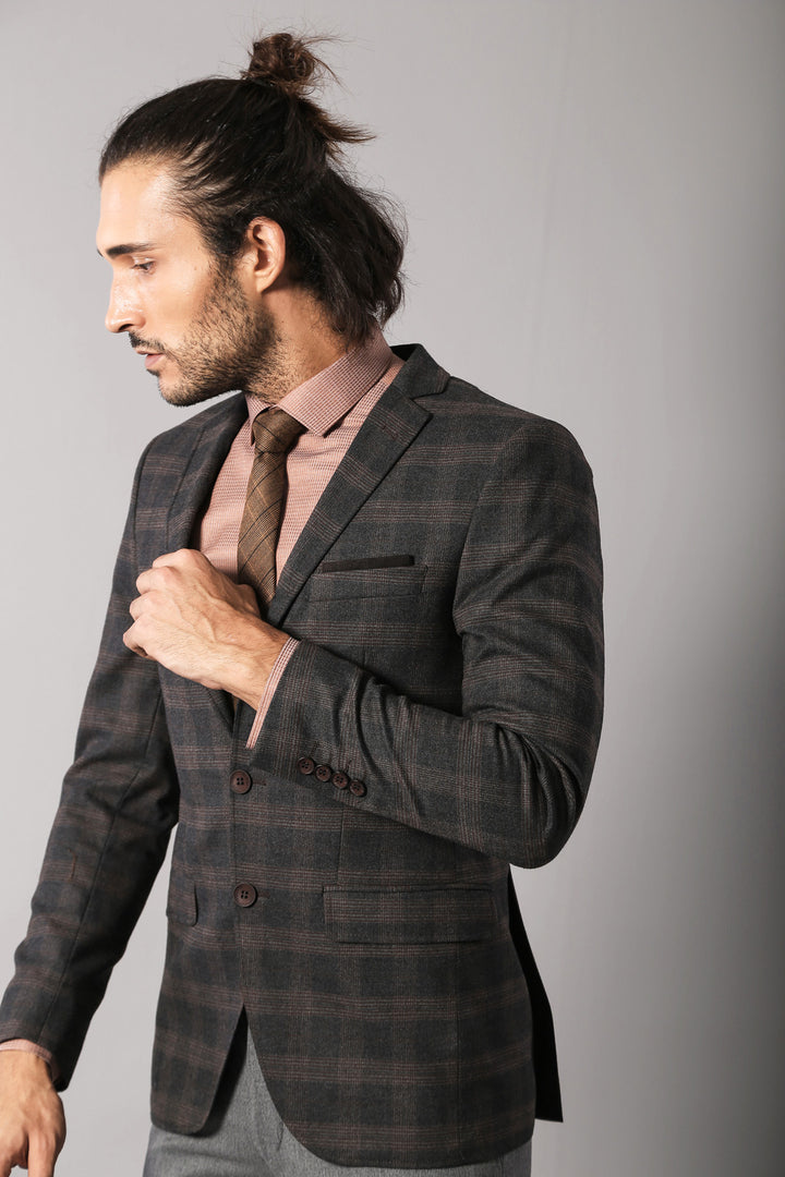 Blazer de lana a cuadros de corte entallado - Wessi