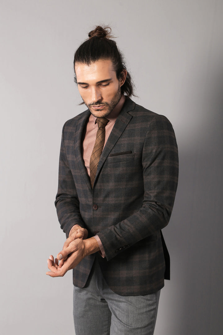 Blazer de lana a cuadros de corte entallado - Wessi