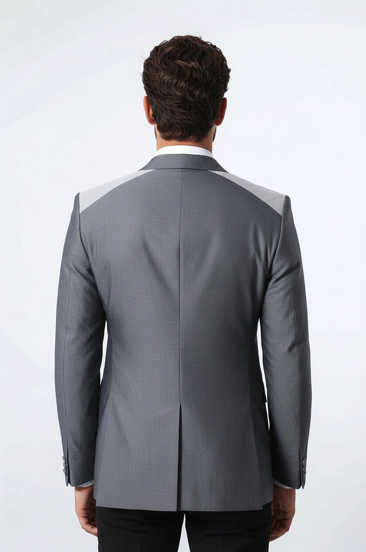 سترة مزدوجة الجيب وجيب ذو ياقة مدببة وسترة رمادية من Wessi