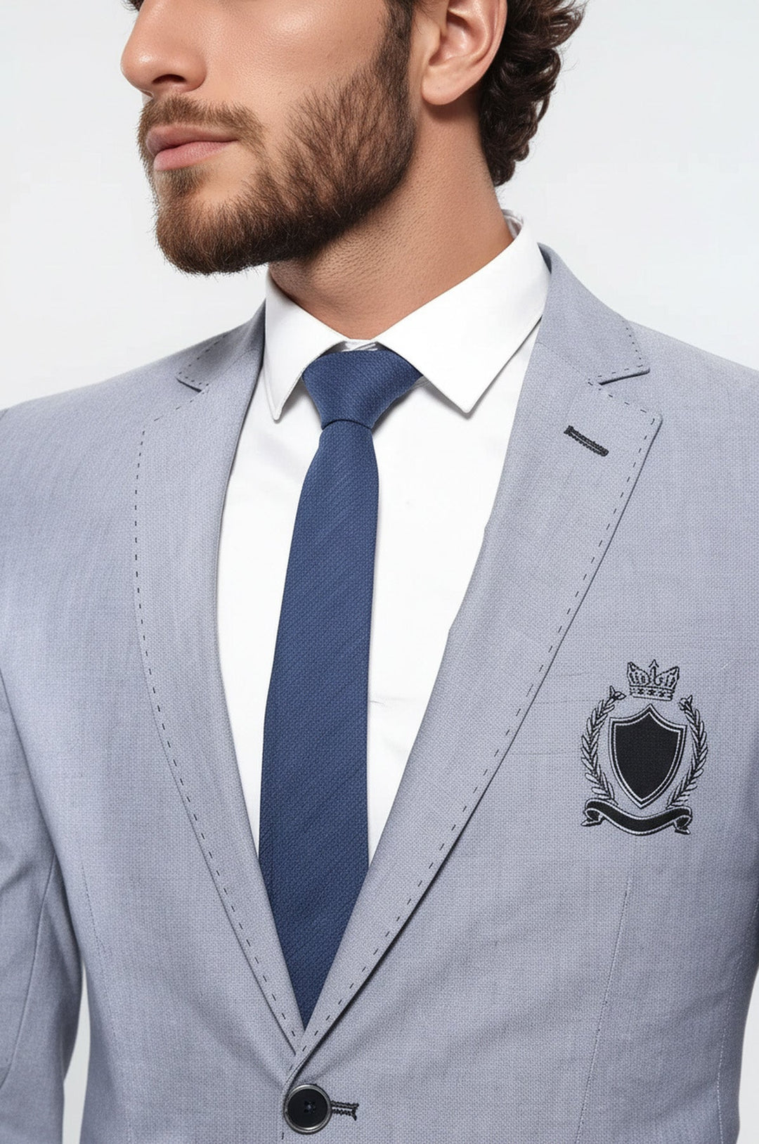 Светло-серый пиджак с монолацканами и двойной пуговицей-Wessi