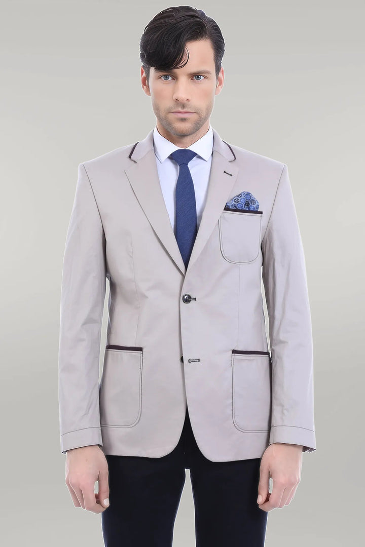 Giacca con 2 bottoni e tasca color crema-Wessi