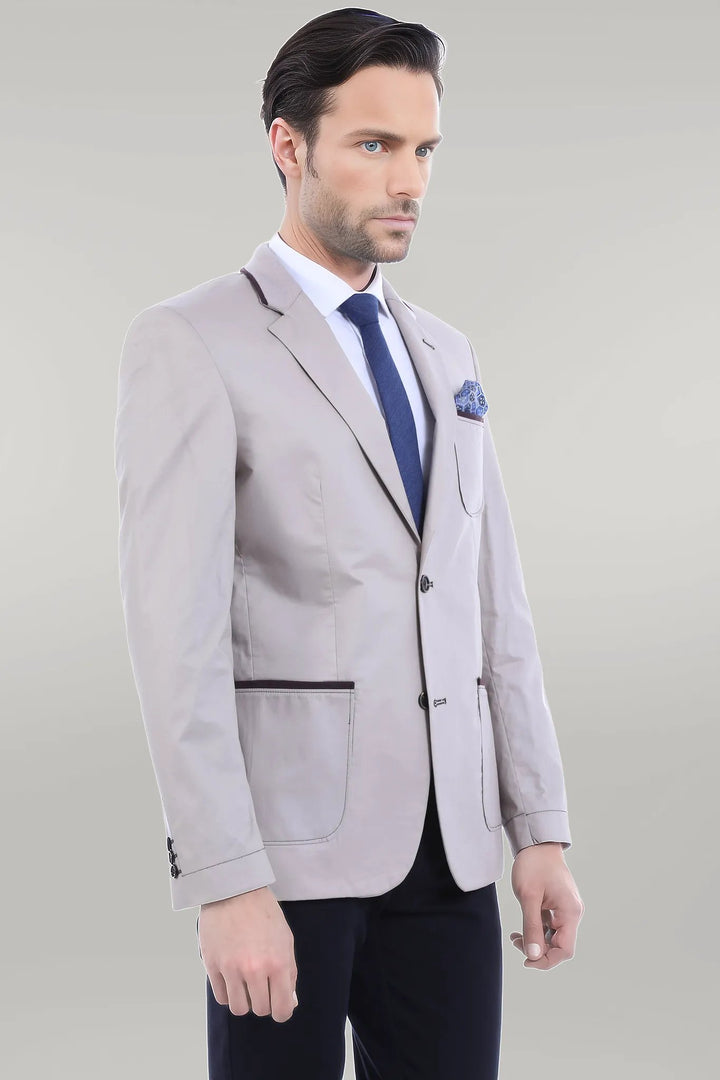 Giacca con 2 bottoni e tasca color crema-Wessi