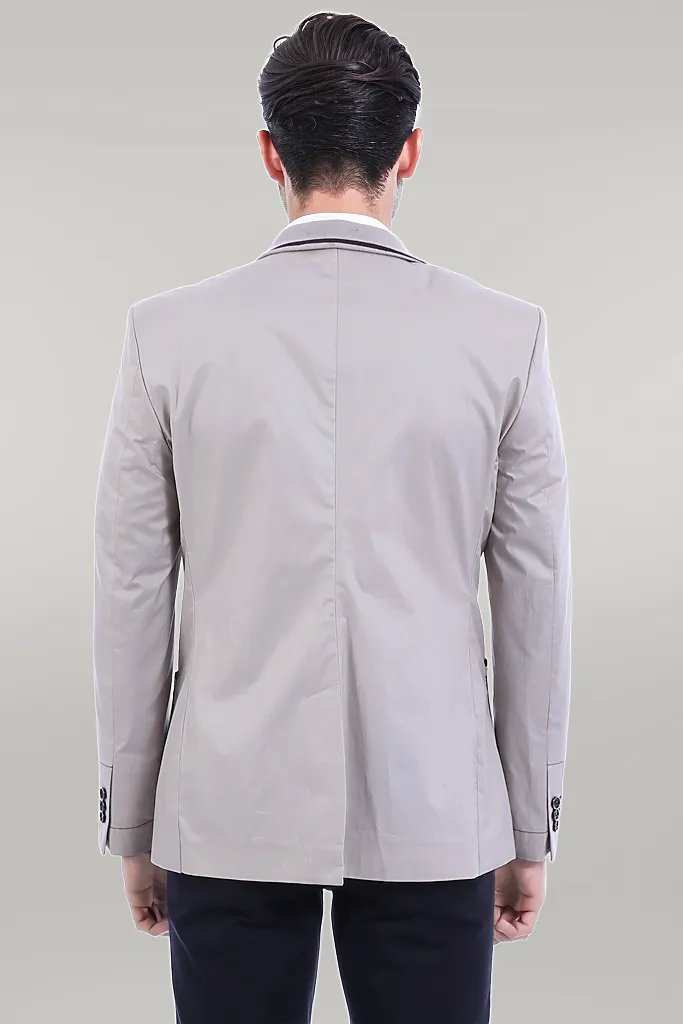 Giacca con 2 bottoni e tasca color crema-Wessi