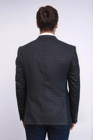 Plaid Brown Jacket with Handkerchief - Wessi