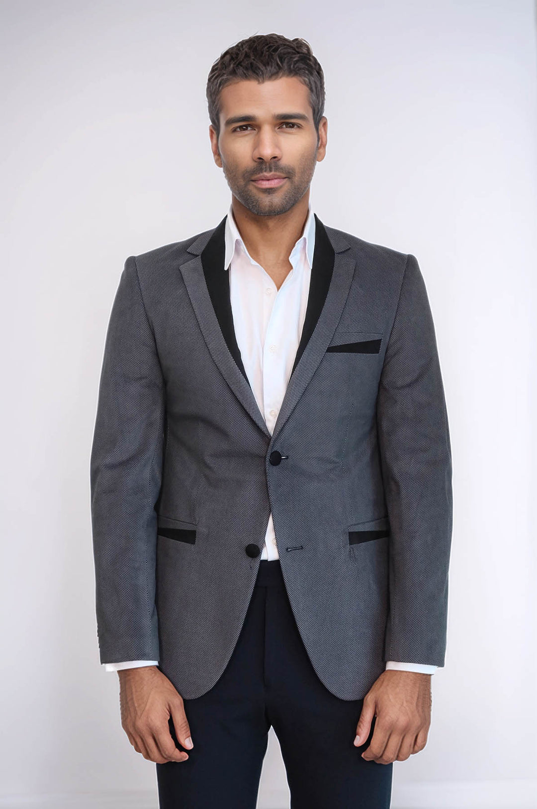 Chaqueta Gris Terciopelo Con Ribetes Bolsillo 2 Botones