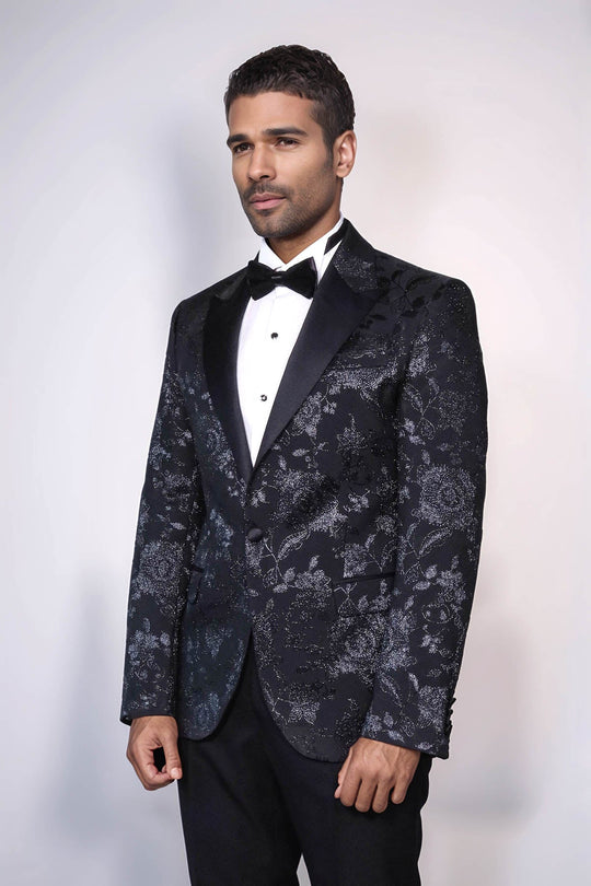 black jacket dress men Aesido Black 3 Piece Business Casual Peak Lapel Men's Suit (Blazer+Vest+Pants) Black / 50R