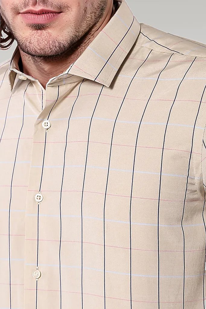 قميص رجالي منقوش بقصّة Slim Fit باللون البيج | ويس