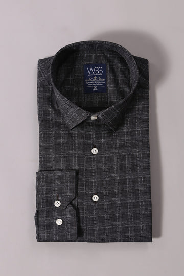 Camicia nera con motivo a quadri | Wessi - Wessi