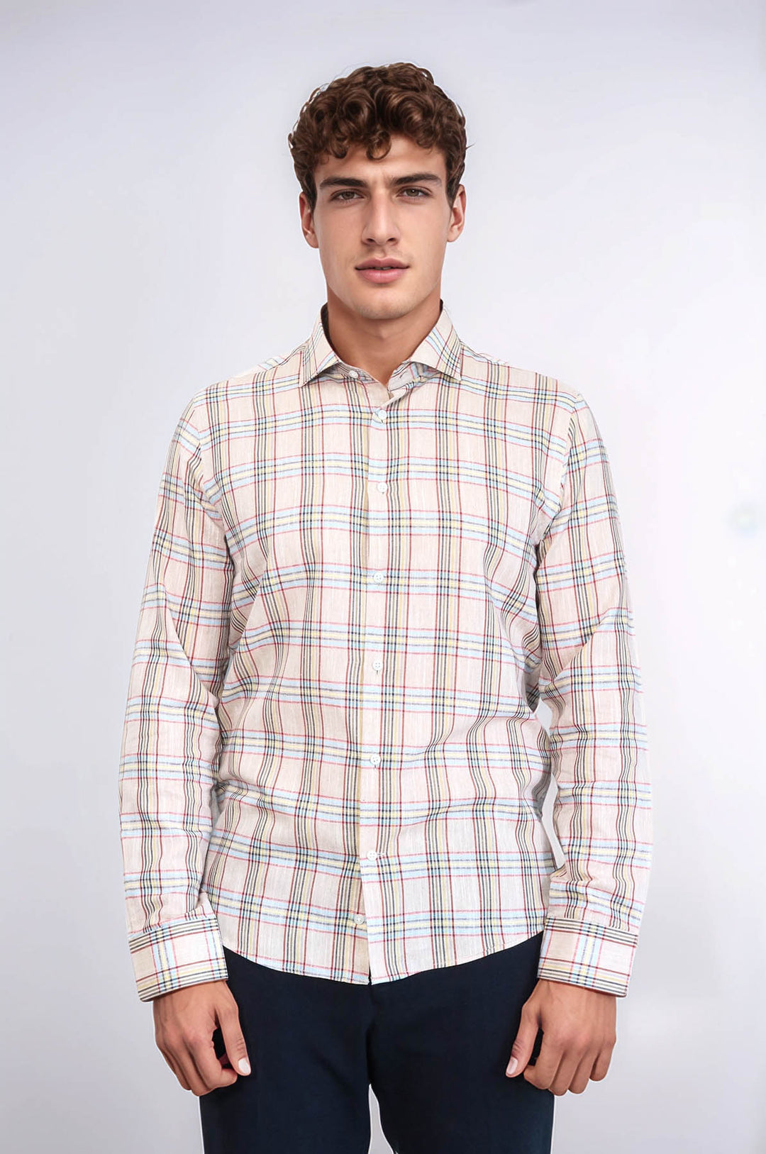 قميص بيج منقوش بقصّة Slim-Fit | ويسي - ويسي
