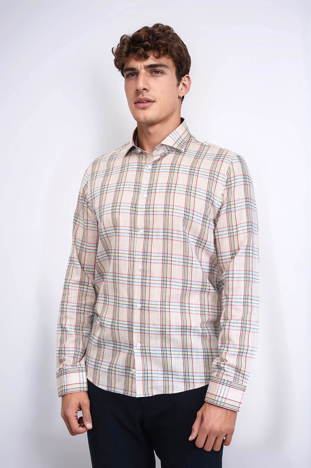 قميص بيج منقوش بقصّة Slim-Fit | ويسي - ويسي