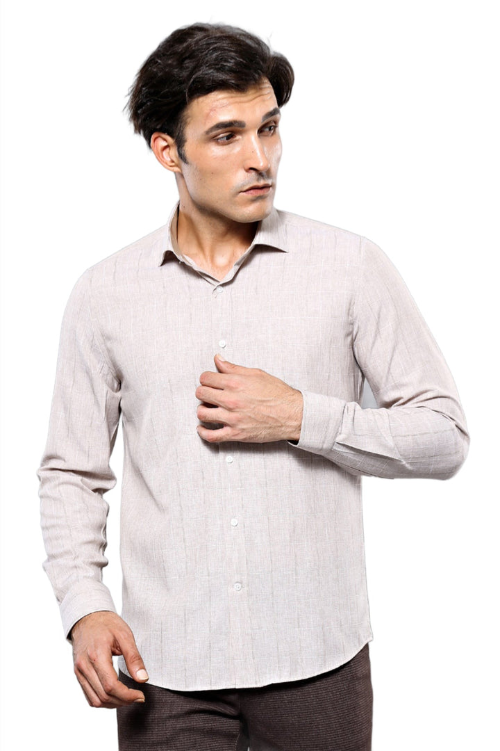 قميص بيج منقوش بقصّة Slim-Fit | ويسي - ويسي