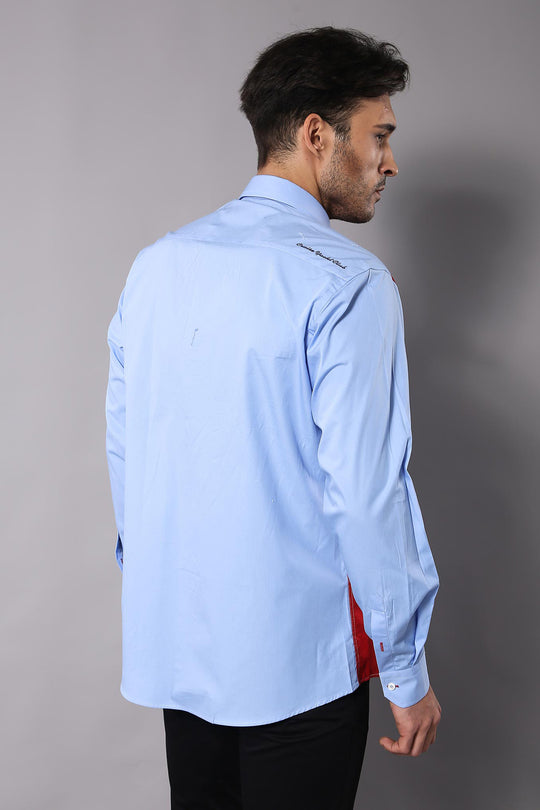 Круизная яхта с хохлатой светло-сине-красной рубашкой-Wessi