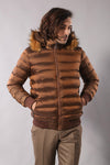 Manteau matelassé à capuche en fourrure pour homme en beige | Wess