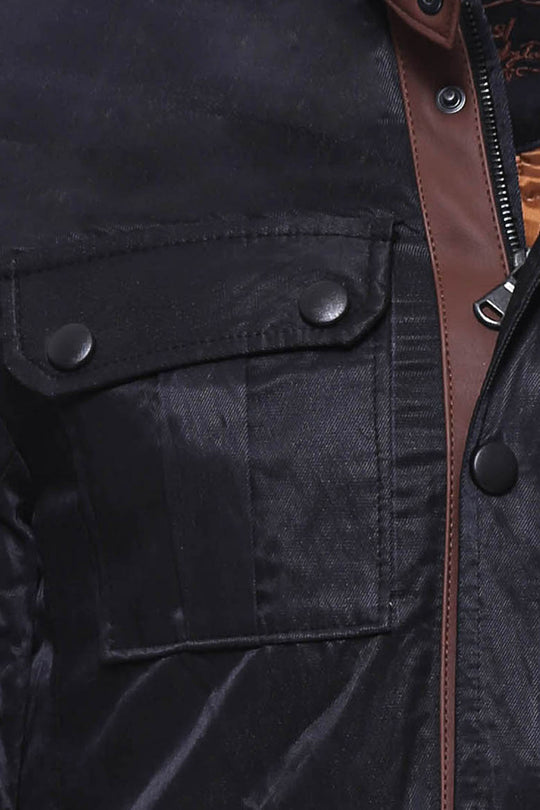 Cappotto corto nero con 4 tasche e bottoni automatici-Wessi