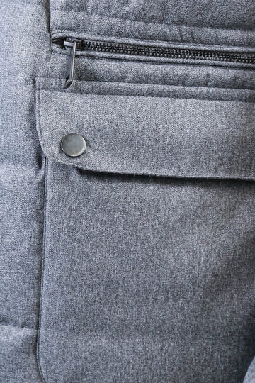 Abrigo gris con capucha y corte entallado para hombre - Wessi