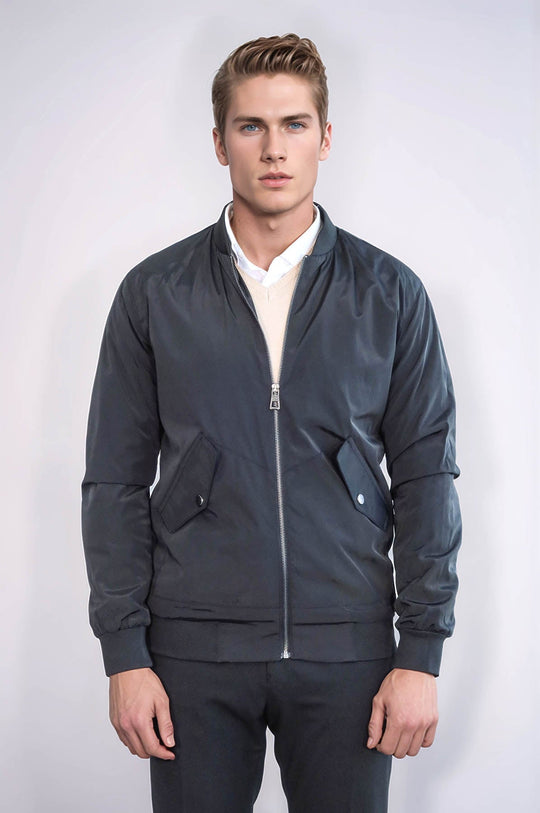 Abrigo bomber con bolsillos con solapa y cremallera para hombre negro - Wessi