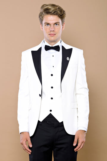 Белый смокинг из трех частей с острыми лацканами | Весс