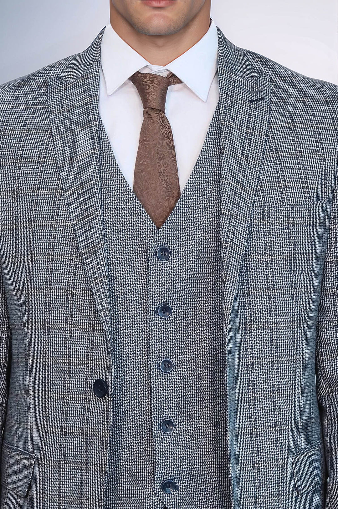 Traje azul marino ajustado con chaleco a cuadros | wess