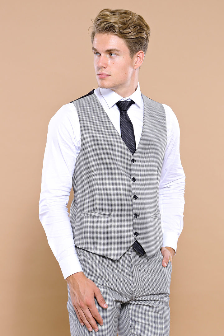 Traje de hombre con chaleco a cuadros grises | wess