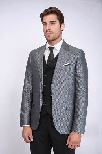 Chaqueta gris combinada con traje negro - Wessi