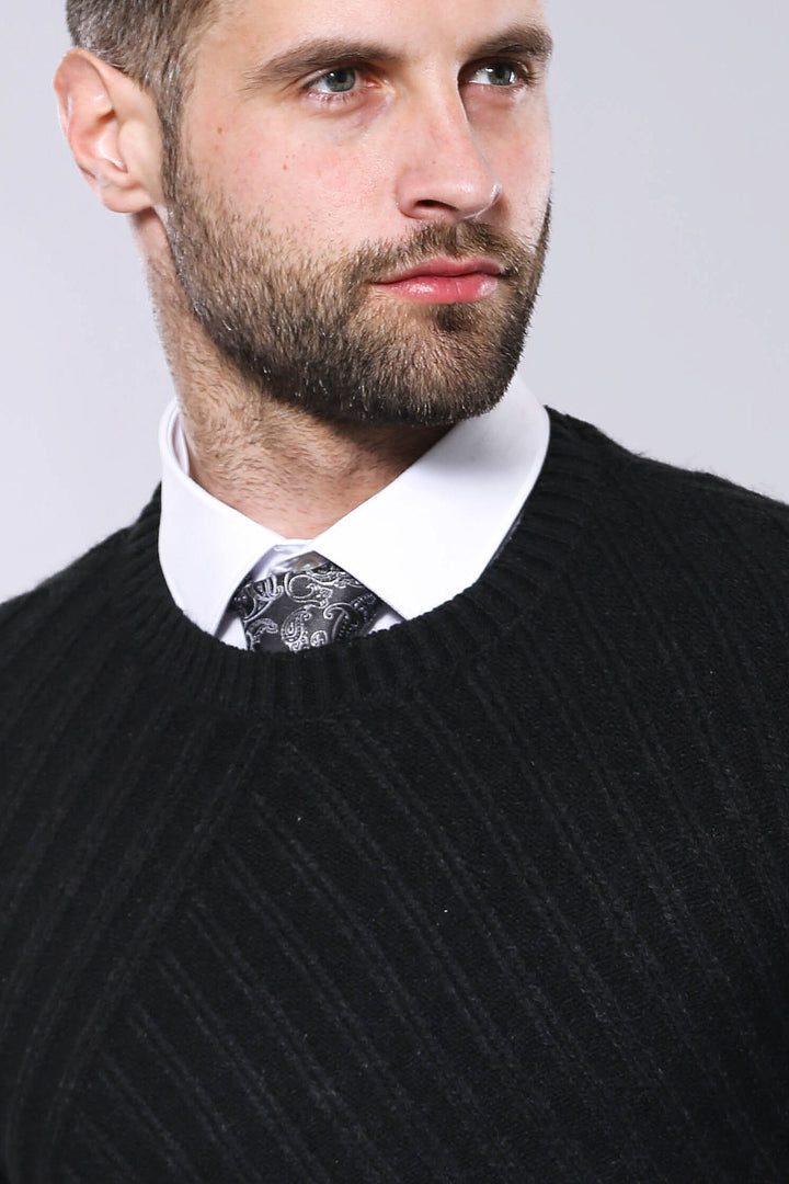 Maglione nero con scollo a cerchio fantasia - Wessi
