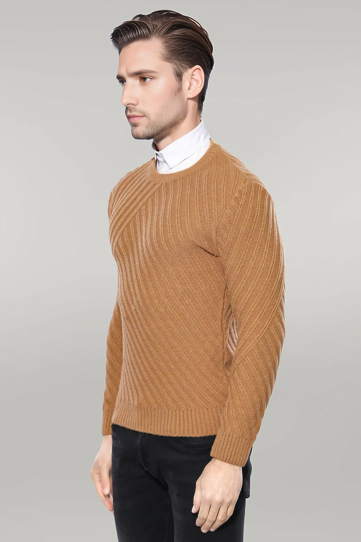 Maglione color fulvo con scollo a cerchio fantasia | Wess