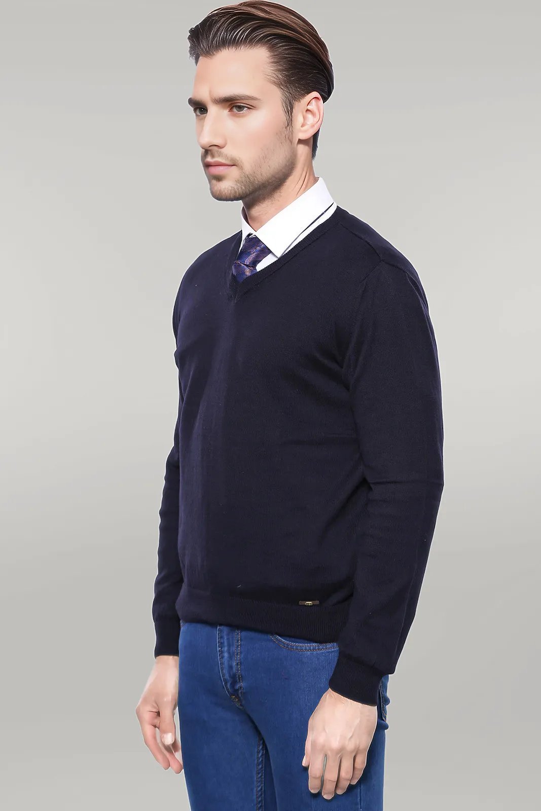 V Neck Navy Blue Sweater | Wessi