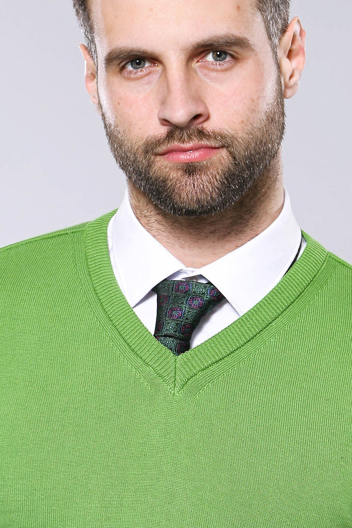 Suéter verde oscuro con cuello en V | wess