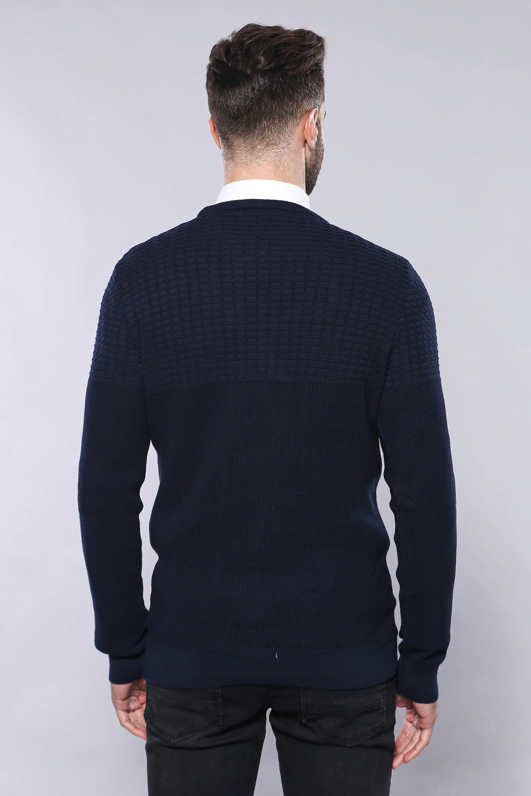 Circle Neck Navy Sweater - Wessi
