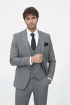 بدلة رجالية رمادية اللون من ثلاث قطع بقصة ضيقة وزر واحد