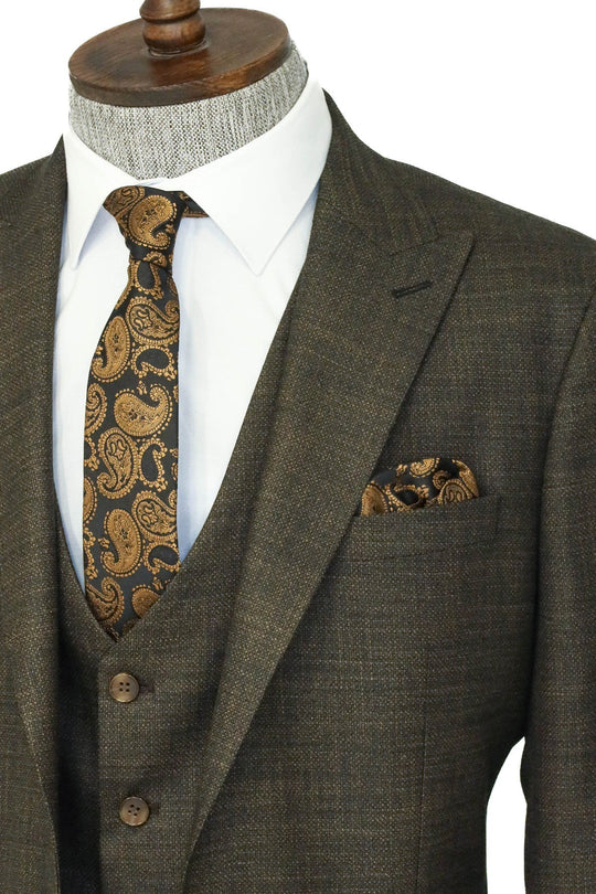 Traje de hombre 3 piezas caqui con solapa de pico y un solo botón - Wessi