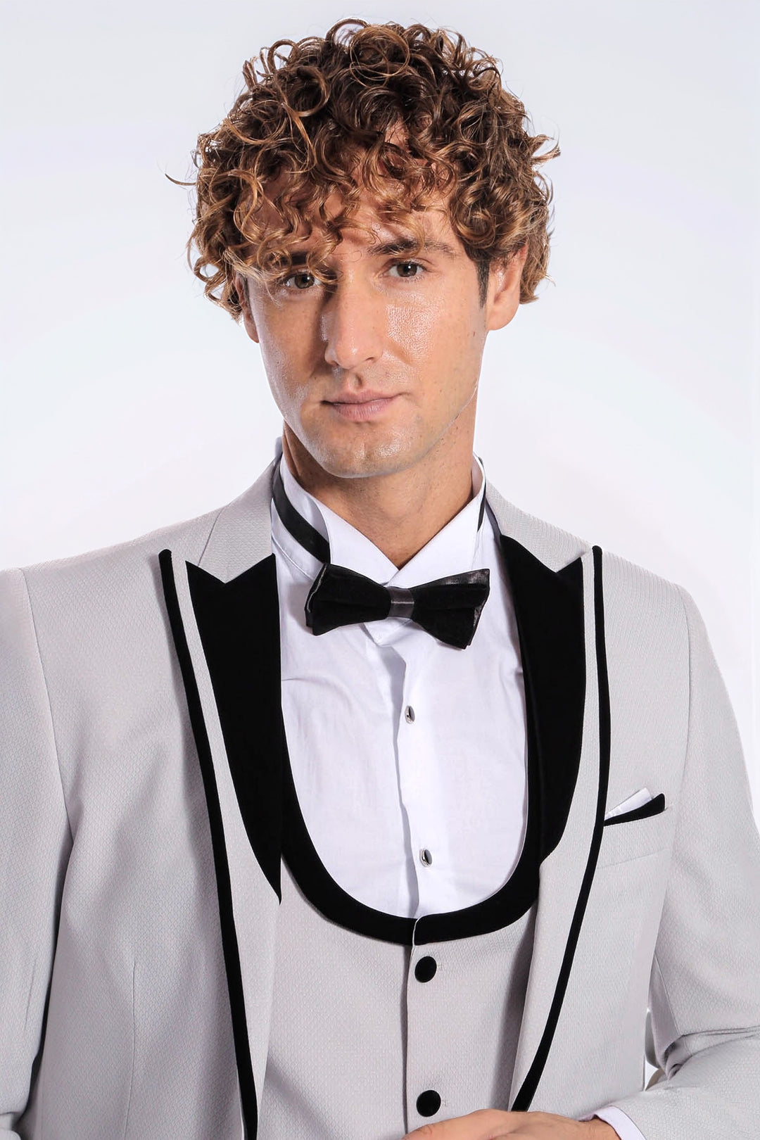Velvet Lapel Vested Patterned Grey Men Tuxedo - Wessi