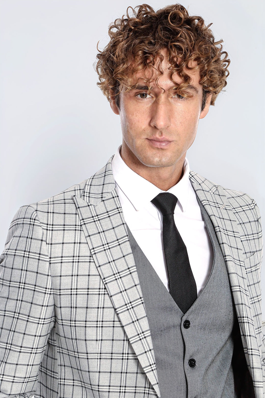 Traje gris sin mangas a cuadros slim fit para hombre gris claro - Wessi